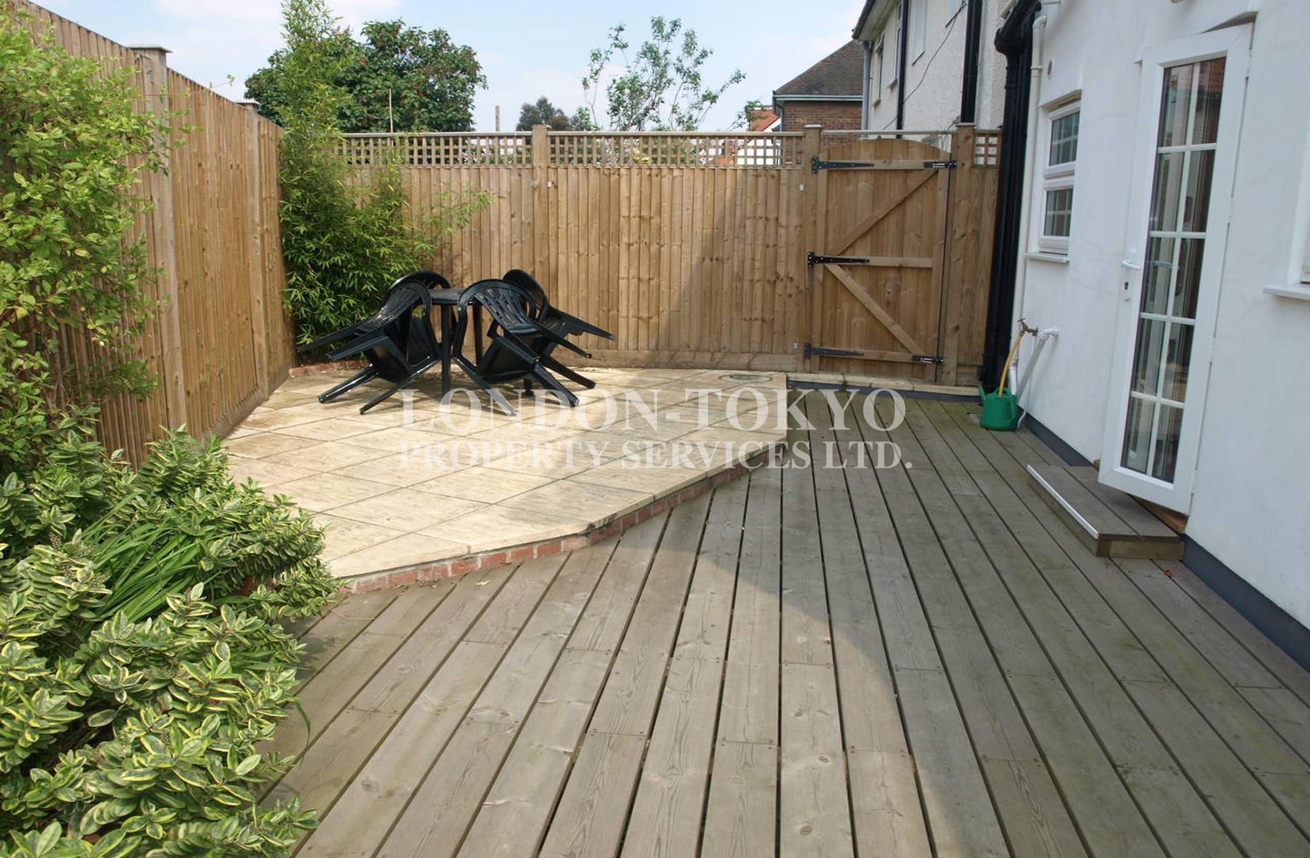 Noel Road  W3 :: London-Tokyo Property Service